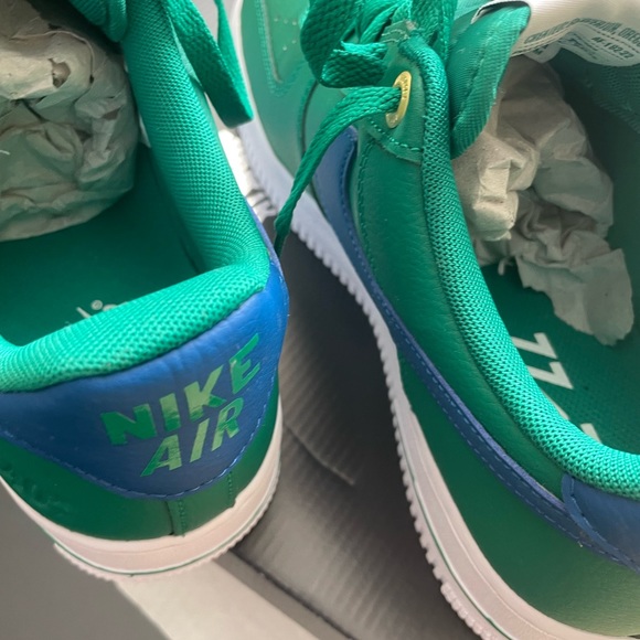 AF1 anniversary nike dm me if u want it - Picture 2 of 4
